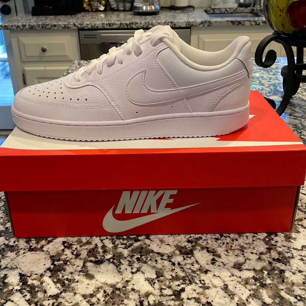 NWT Nike Court Vision LO